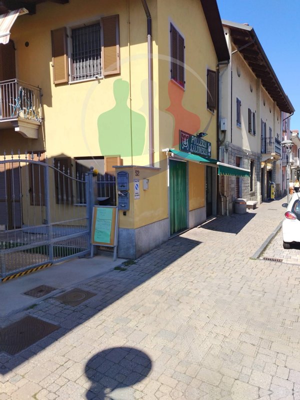 negozio in vendita a Vinovo