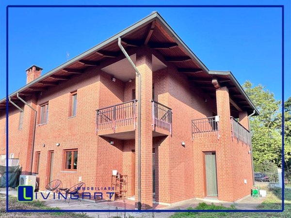 casa indipendente in vendita a Vinovo in zona Garino