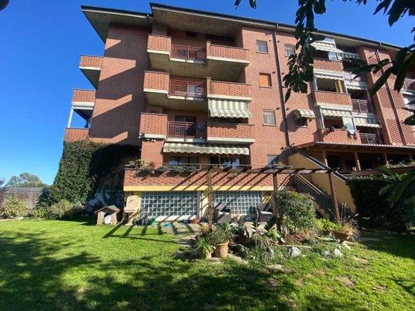 appartamento in vendita a Vinovo in zona Tetti Rosa
