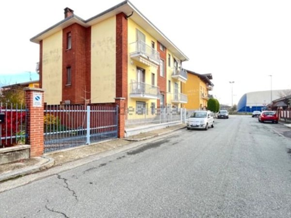 appartamento in vendita a Vinovo in zona Tetti Rosa