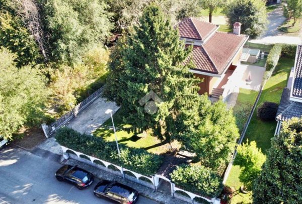 casa indipendente in vendita a Vinovo