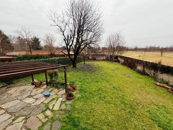 appartamento in vendita a Vinovo in zona Tetti Rosa