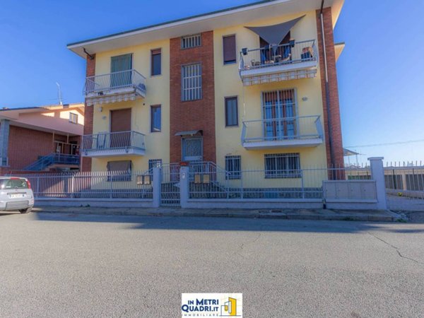 appartamento in vendita a Vinovo in zona Tetti Rosa