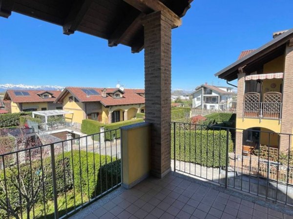 appartamento in vendita a Vinovo in zona Tetti Rosa