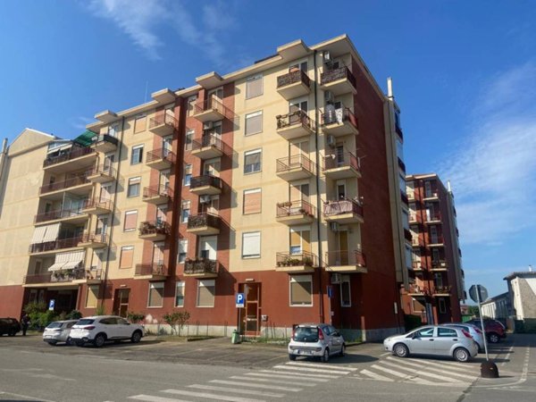 appartamento in vendita a Vinovo in zona Garino