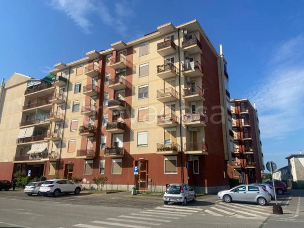 appartamento in vendita a Vinovo in zona Garino