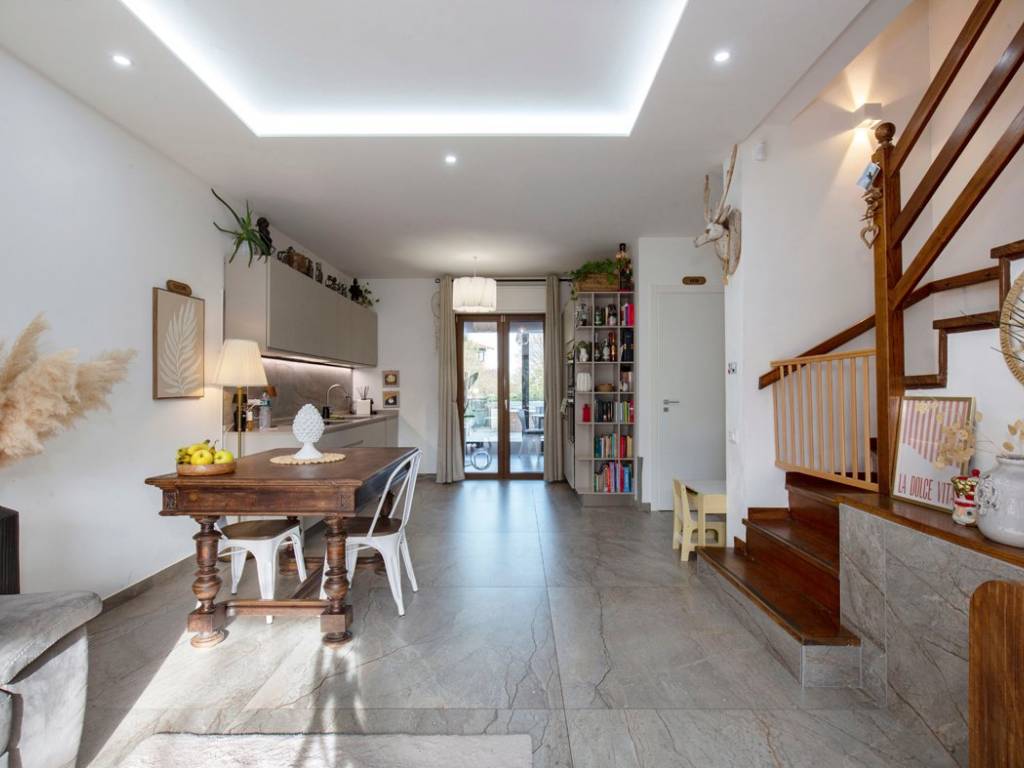 casa indipendente in vendita a Vinovo in zona Garino