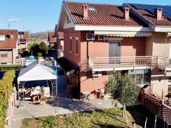 casa indipendente in vendita a Vinovo in zona Tetti Rosa