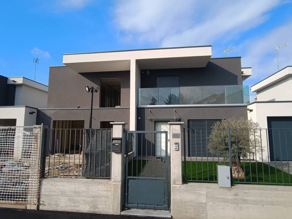 casa indipendente in vendita a Vinovo in zona Garino