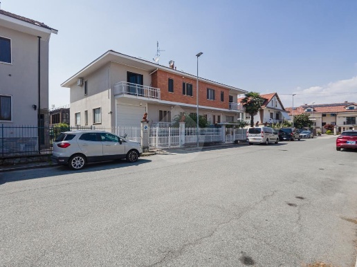 appartamento in vendita a Vinovo in zona Tetti Rosa