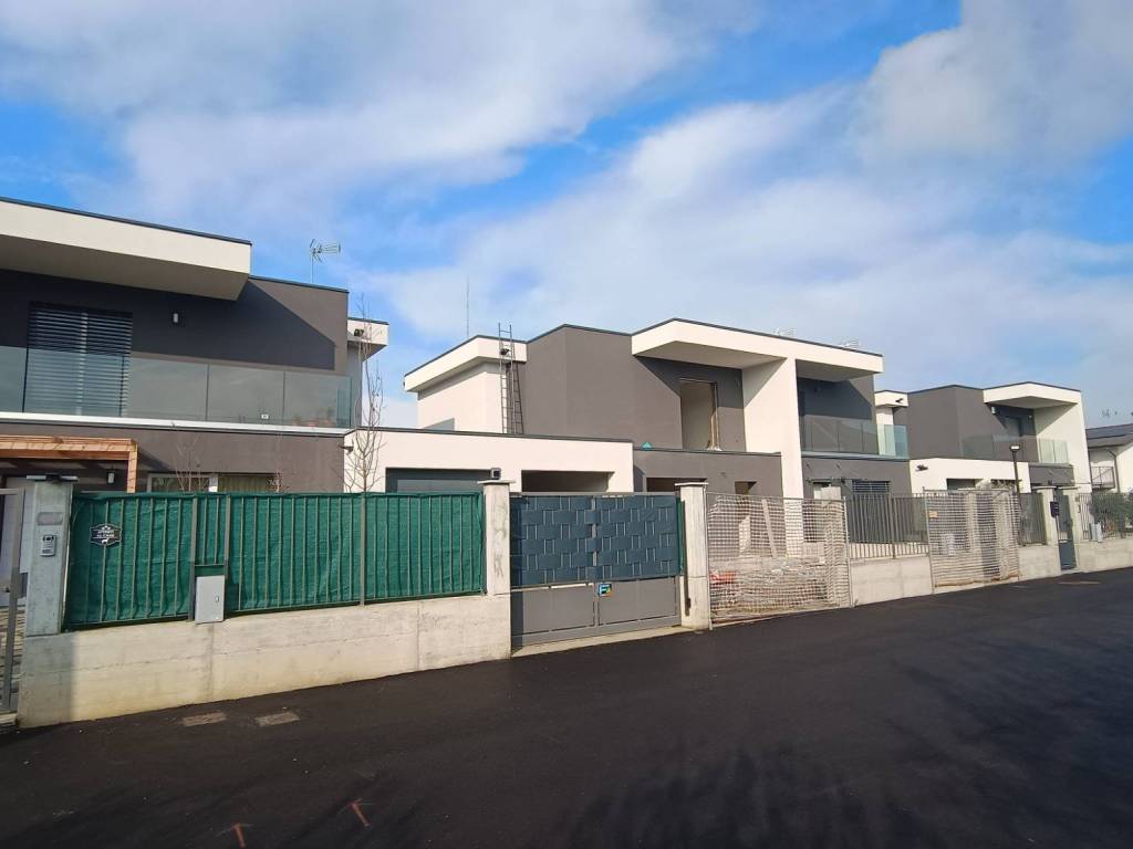 casa indipendente in vendita a Vinovo in zona Garino