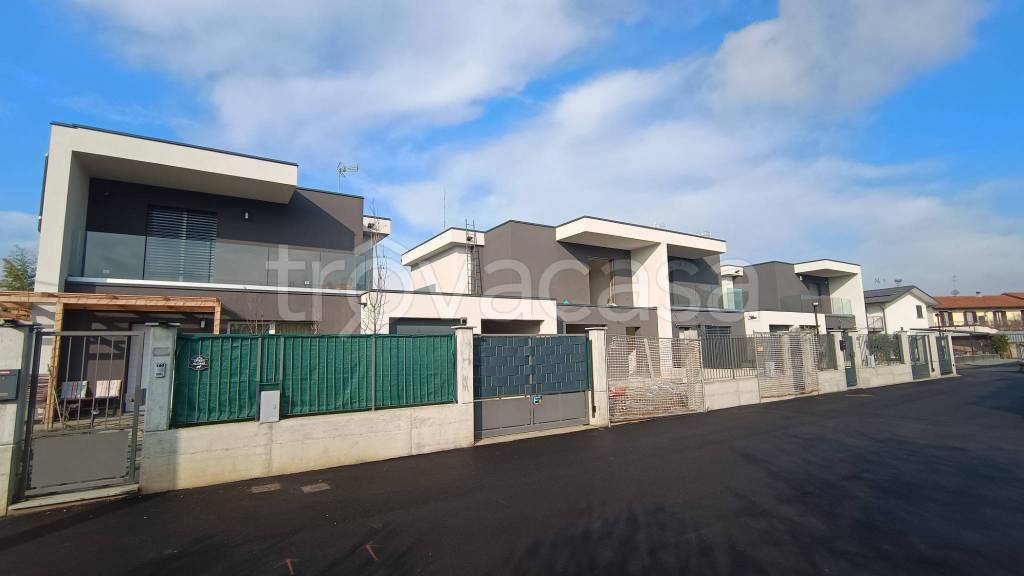 casa indipendente in vendita a Vinovo in zona Garino