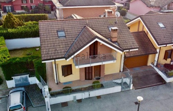 casa indipendente in vendita a Vinovo