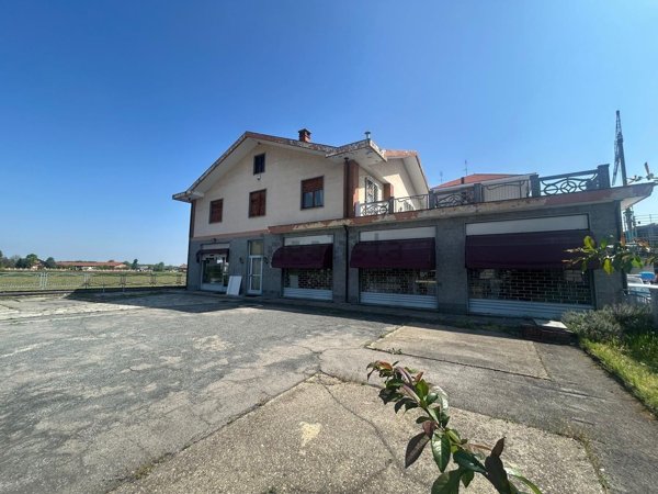 esavano in vendita a Vinovo