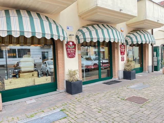 negozio in vendita a Vinovo