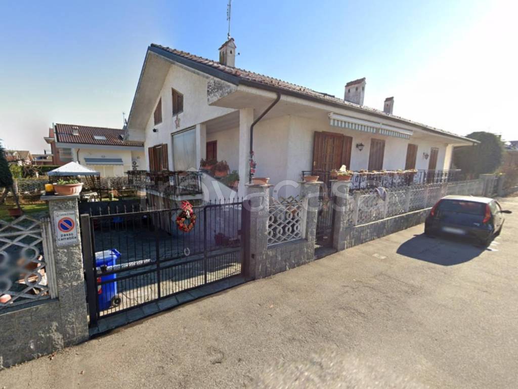 casa indipendente in vendita a Vinovo