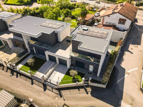 casa indipendente in vendita a Vinovo in zona Garino