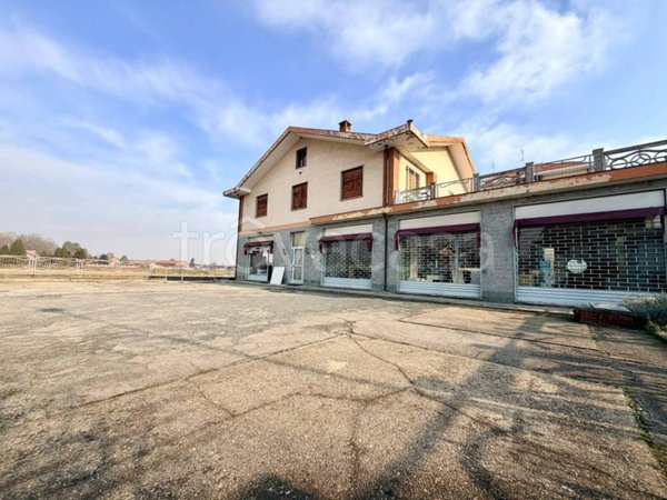 negozio in vendita a Vinovo