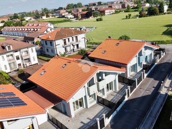 casa indipendente in vendita a Vinovo in zona Tetti Rosa