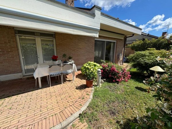 casa indipendente in vendita a Vinovo in zona Garino