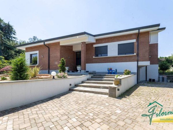 casa indipendente in vendita a Vinovo in zona Garino