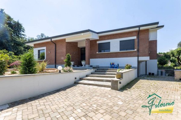 casa indipendente in vendita a Vinovo in zona Garino