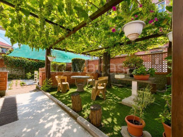 casa indipendente in vendita a Vinovo in zona Tetti Rosa