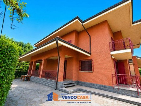 appartamento in vendita a Vinovo in zona Tetti Rosa