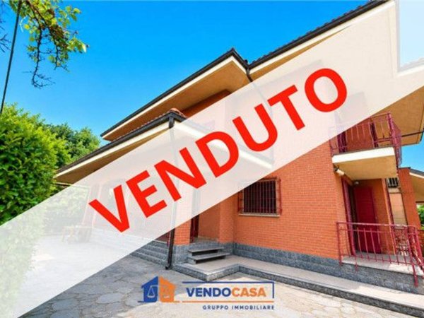appartamento in vendita a Vinovo in zona Tetti Rosa