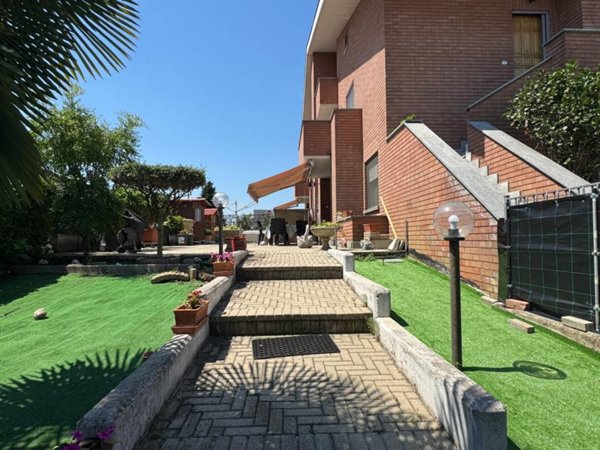 casa indipendente in vendita a Vinovo in zona Garino