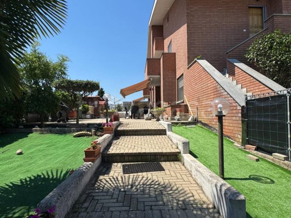 appartamento in vendita a Vinovo in zona Garino
