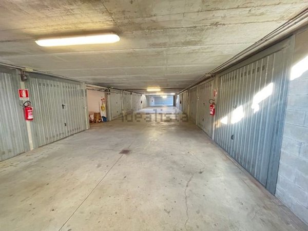 locale di sgombero in vendita a Vinovo