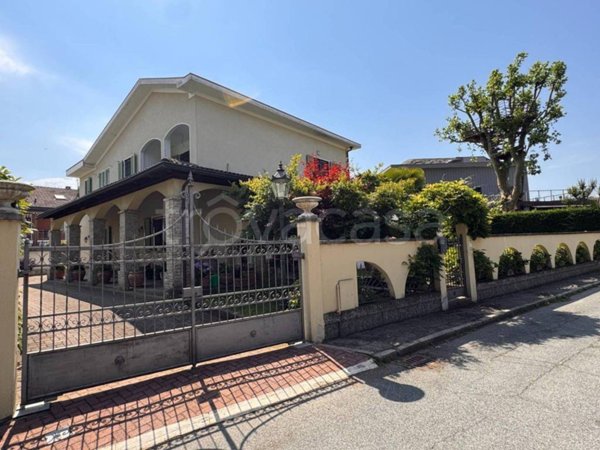 casa indipendente in vendita a Vinovo in zona Garino