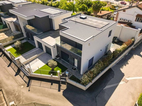 casa indipendente in vendita a Vinovo in zona Garino
