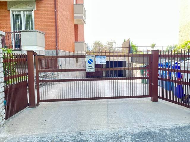 box auto in vendita a Vinovo in zona Tetti Rosa