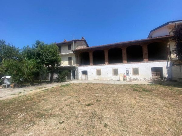 casale in vendita a Virle Piemonte