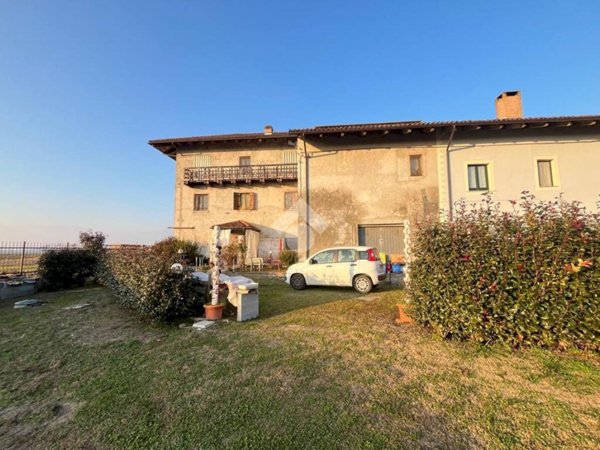 casa indipendente in vendita a Vische
