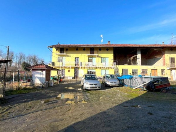 casa indipendente in vendita a Vische