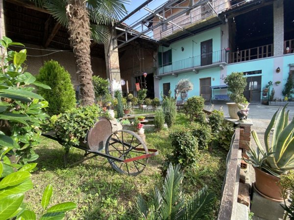 casa indipendente in vendita a Vische