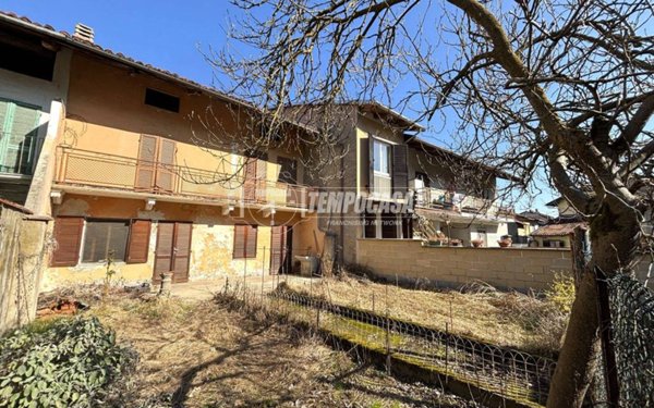 casa indipendente in vendita a Vische