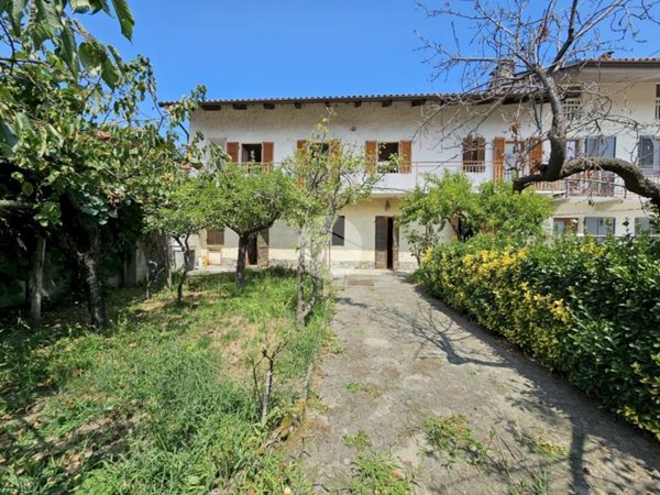 casa indipendente in vendita a Vische