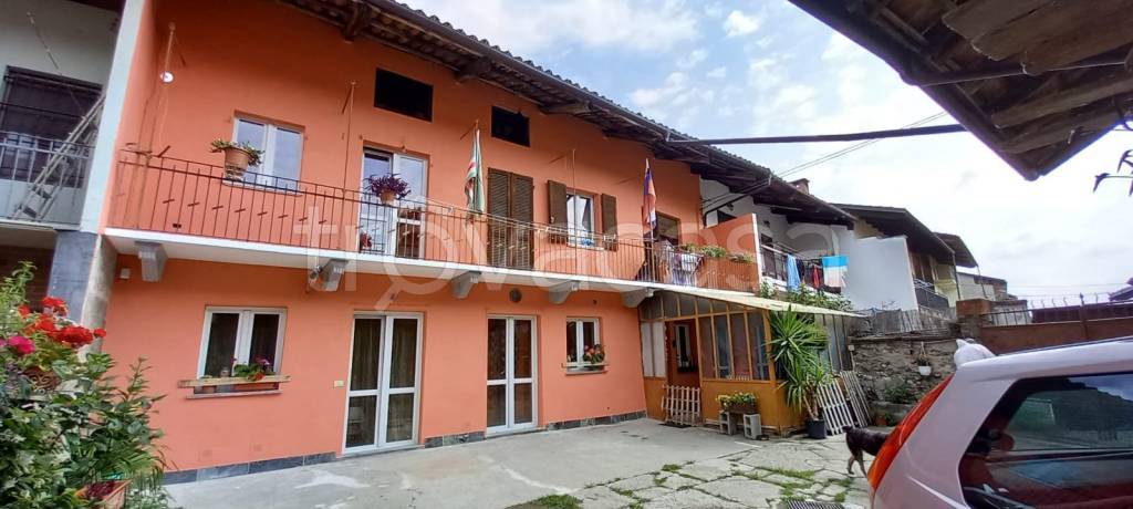casa indipendente in vendita a Vische