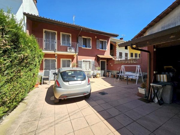 casa indipendente in vendita a Vische