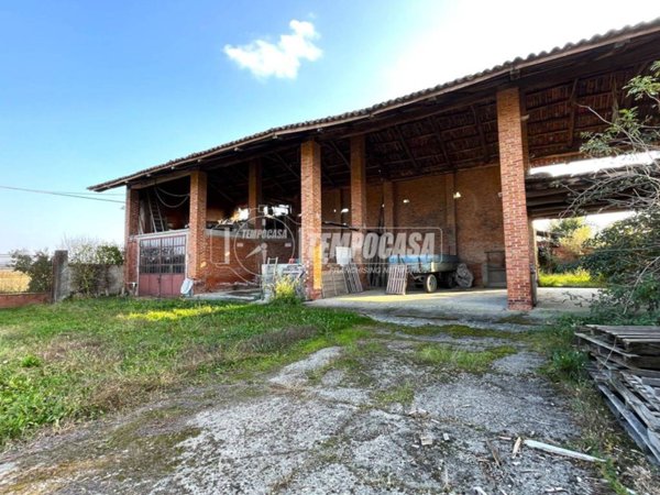 casa indipendente in vendita a Vische