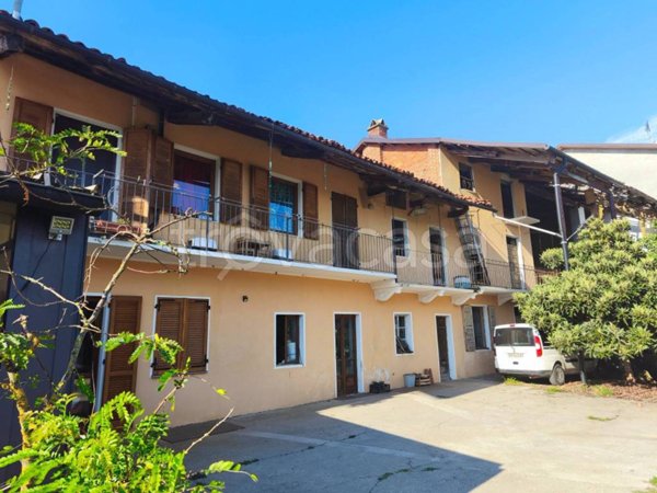 casa indipendente in vendita a Vische