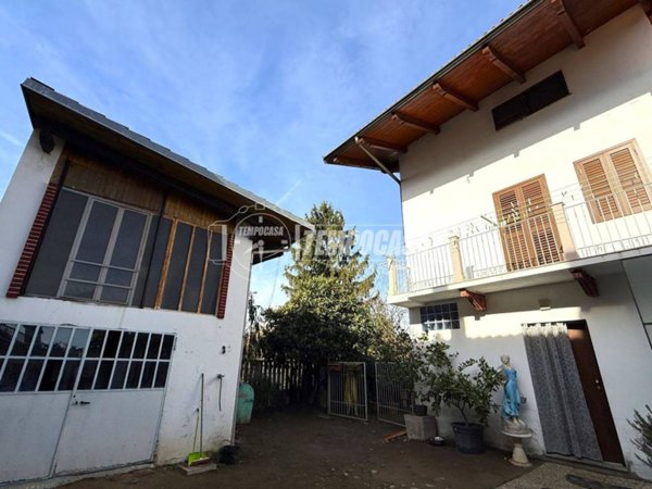 casa indipendente in vendita a Vische