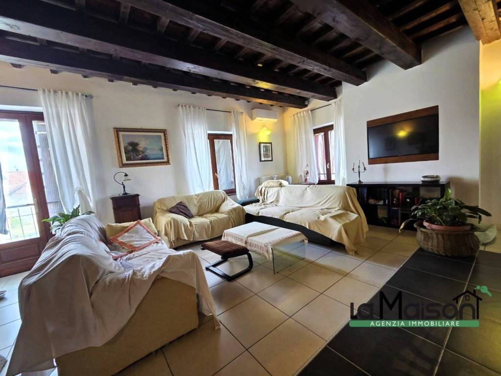 casa indipendente in vendita a Vische