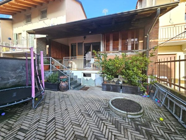 casa indipendente in vendita a Vische
