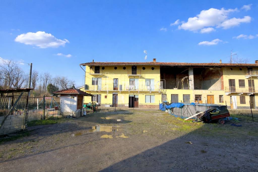 casa indipendente in vendita a Vische