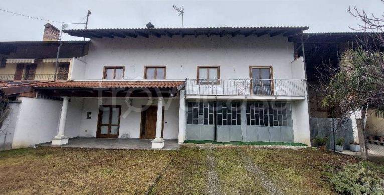 casa indipendente in vendita a Vische